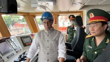 World News | Rajnath Singh Hand Overs USD 1 Million to Vietnam for Language, IT Training School