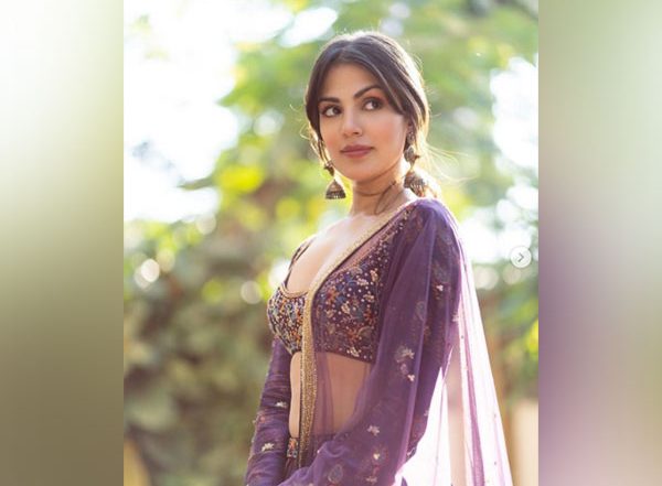 India News | Mumbai Court Allows Rhea Chakraborty to Travel Abroad for IIFA Awards