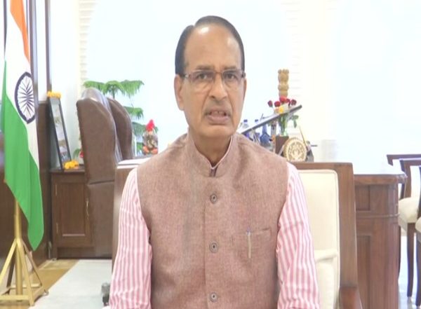 India News | Uttarakhand Bus Accident: Madhya Pradesh CM Announces Ex-gratia for Families of Deceased, Injured