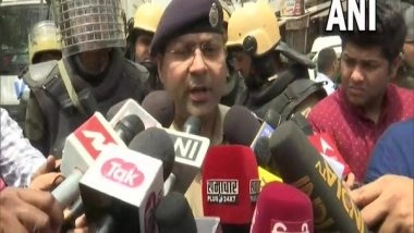India News | Uttar Pradesh: 'Mastermind' of Prayagraj Violence Detained, Names of People Linked with AIMIM Surface in Police Probe