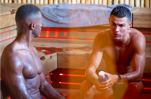 Cristiano Ronaldo and Jose Semedo Take Sauna Bath, CR7 Shares Shirtless Photo on Instagram