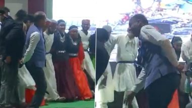 Himachal Pradesh CM Jairam Thakur Performs the Traditional 'Naati' Dance With College Students (Watch Video)