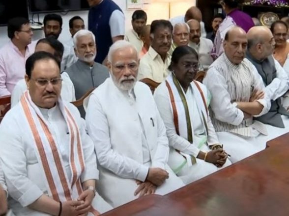 India News | NDA's Presidential Candidate Droupadi Murmu Files Her Nomination Papers - Vimarsana News