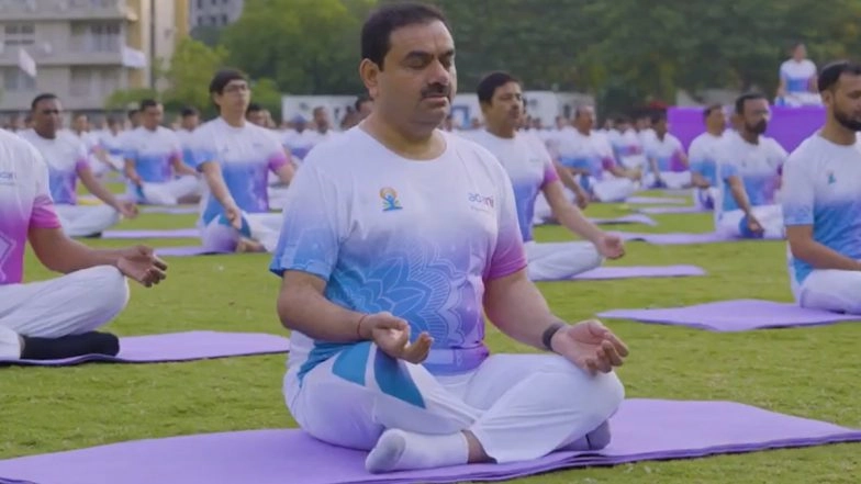 Gautam Adani and Dr Priti Adani Inspire a Thousand Adanians to Practice Yoga