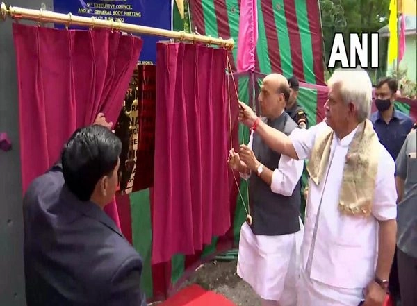 India News | Rajnath Singh, Lt-Guv Manoj Sinha Inaugurate Boulder Climbing Wall and Himalayan Museum in J-K's Pahalgam