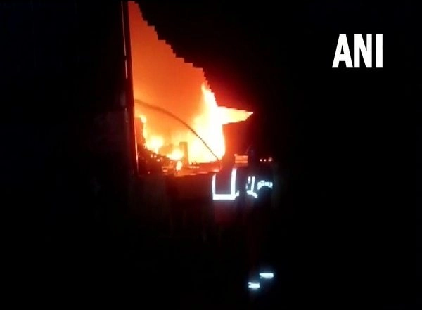 India News | Visakhapatnam: Fire Breaks out in Warehouse, 7 Sustain Burn Injuries