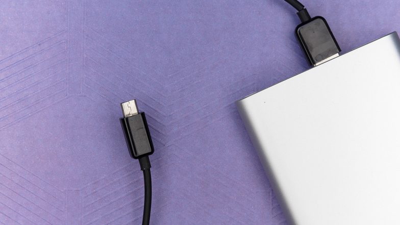 Type-C Charger for All! US Lawmakers Push for Universal Chargers for Smartphones and Other Portable Electronic Devices to Cut E-waste
