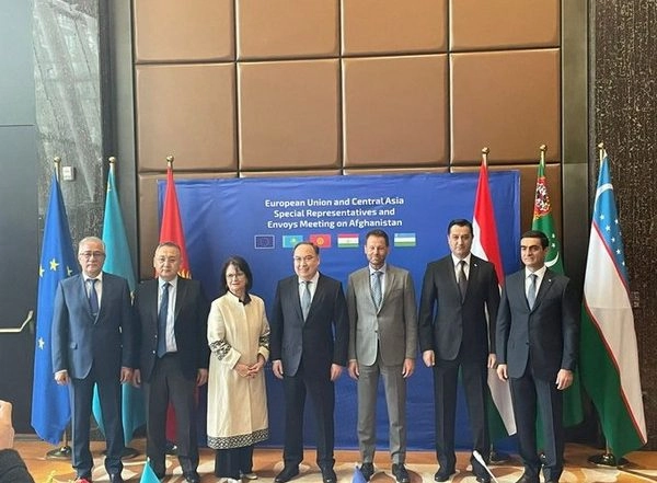 World News | EU, Central Asian Envoys Express Concern About Women's Rights in Afghanistan