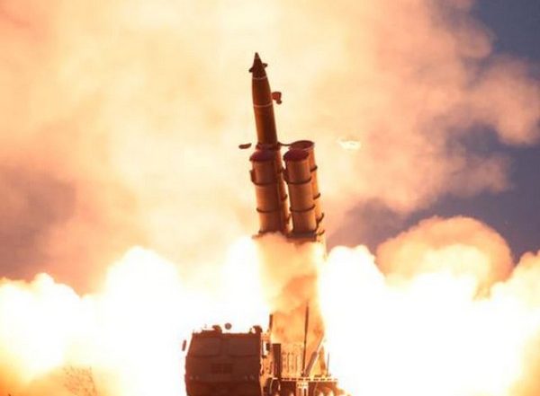 India News | India Successfully Tests Short-Range Ballistic Missile Prithvi-II