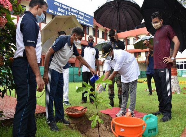 Business News | World Environment Day: Corporates Come Up with Solution to Cut Pollution