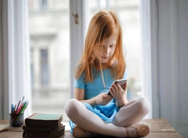 Lifestyle News | Design Tricks Are Often Used to Monetize Children's App Usage: Study