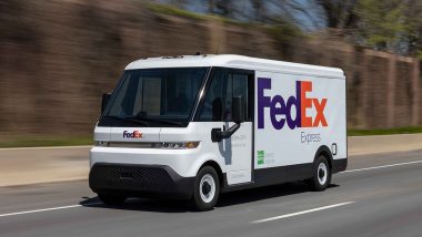 Florida Man Receiving Oral Sex Crashes Head-On Into FedEx Truck