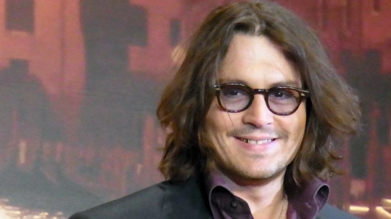 Johnny Depp To Embark on Overseas Tour With Hollywood Vampires