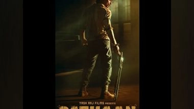 Entertainment News | Shah Rukh Khan Celebrates 30 Years in Films, Unveils His New Look from 'Pathaan'