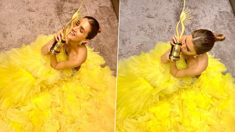 IIFA 2022: Kriti Sanon Shares Her ‘Success Picture’ After Winning Best Actress Award, Says ‘Dreams Do Come True!’