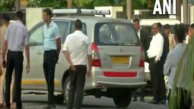 India News | Shiv Sena Leaders Milind Narvekar, Ravindra Phatak Meet Eknath Shinde in Surat