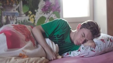 Health News | Light Exposure During Sleep in Older Adults Linked to High Blood Pressure, Diabetes, Obesity