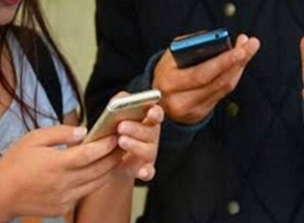 56% Respondents Facing Call Drops, Call Connection Problem, Finds Survey