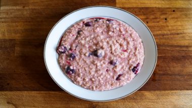 National Porridge Day 2022: Porridge vs Oatmeal, Everything To Know About Porridge and Its Recipes on This Fun Food Day