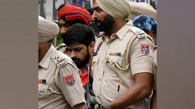 India News | Sidhu Moose Wala Murder: Punjab Police Gets Lawrence Bishnoi's Custody, to Produce Him in Mansa Court Tomorrow