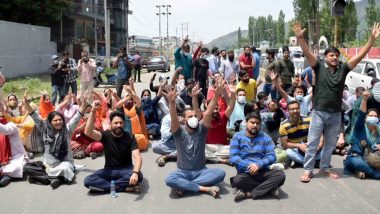 Jammu and Kashmir Civilian Killings: Frightened Kashmiri Pandits, Government Employees Demand Relocation to Home Districts