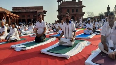 India News | Thousands Celebrate Yoga Day at Panch Mahal in Fatehpur Sikri