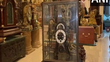 India News | Indore Man Has Collection of Around 650 Antique Clocks