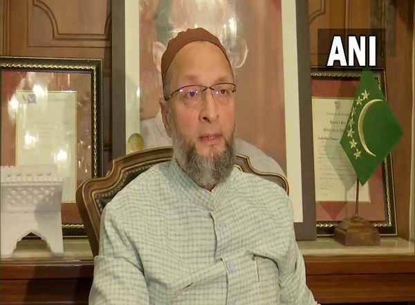 AIMIM Chief Asaduddin Owaisi, Swami Yati Narasimhananda Booked by Delhi Police for Inflammatory Remarks, Spreading Hateful Messages