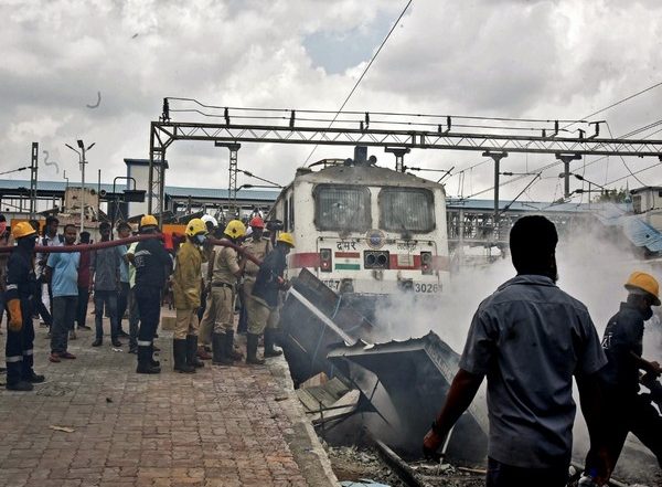 India News | Agnipath Protests: Andhra Police Detains Army Training Centres' Owner over Suspicion of Arson in Secunderabad