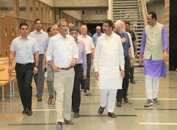 Business News | Union Education Minister Dharmendra Pradhan Lauds Ahmedabad University's Unique Learning Environment