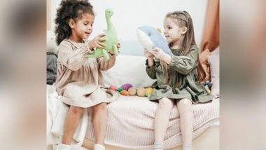 Lifestyle News | Study Finds Playing with Pre-school Pals Lowers Risk of Acquiring Mental Health Issues