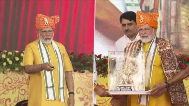 Gujarat: PM Narendra Modi Inaugurates, Lays Foundation Stone of Multiple Projects of Sabar Dairy (See Pics)