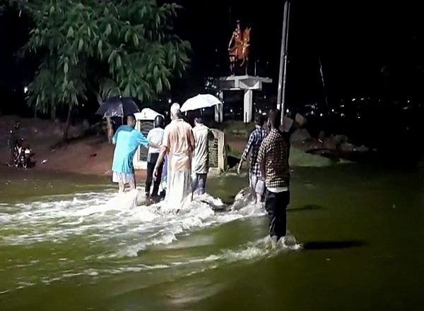 India News | Schools, Colleges in Telangana to Remain Shut for 3 Days Amid Heavy Rains