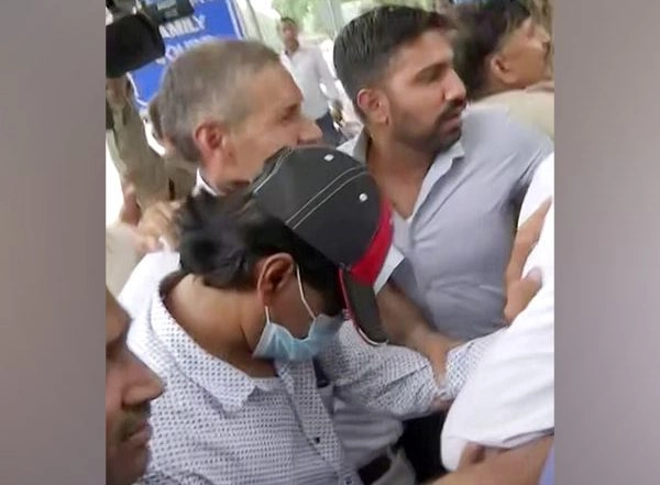 Delhi Police Notices Support for Alt News’ Mohammed Zubair Tracing to Pakistan