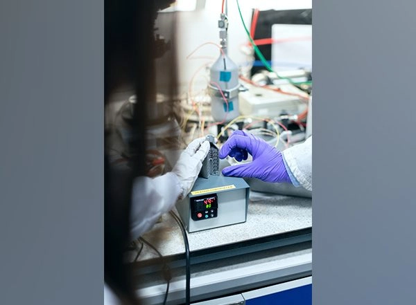 Science News | Extreme Weather Not a Problem for Temperature Resilient Batteries: Research