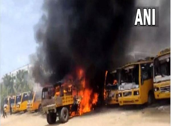 India News | Student Dies by Suicide in TN's Kallakurichi: Protesters Torch School Buses, Police Vehicles