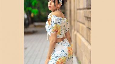 Business News | Rozlyn Khan Will Melt Your Hearts with Her Aa Bhi Jaa Song!