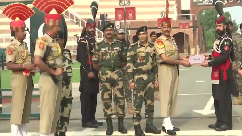 Eid-al-Adha 2022 Greetings: BSF and Pakistan Rangers Exchange Sweets at Attari-Wagah Border in Punjab