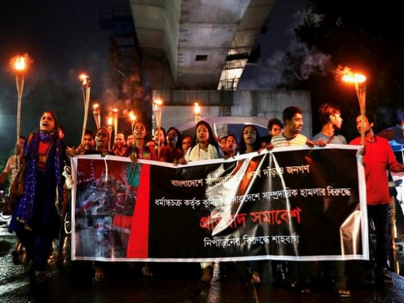 World News | Bangladesh Witnesses Protest over Attack on Hindus - Vimarsana News
