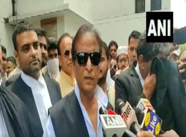 India News | 'What's This Lulu, Lolo...,' Azam Khan's Take on Lucknow Mall Row
