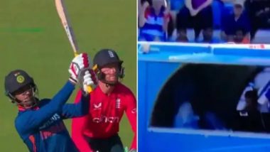 Deepak Hooda Smashes Moeen Ali for a Huge Six, Ball Almost Enters Commentary Box During IND vs ENG 1st T20I 2022 (Watch Video)