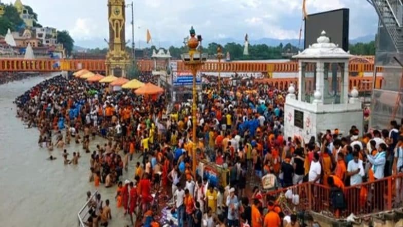 Sawan Shivratri 2022 Celebration: Devotees Throng Daksheshwar Mahadev Temple in Uttarakhand | LatestLY