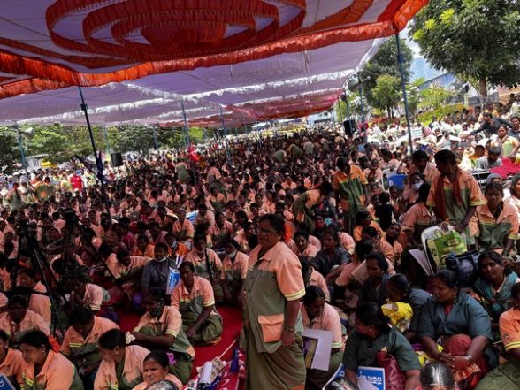 India News | Pourakarmikas Launch Indefinite Strike in Karnataka - Vimarsana News