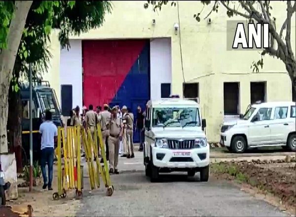 India News | Udaipur Beheading: NIA Takes Two Accused into Custody from Ajmer High-security Jail