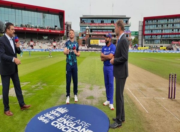 Sports News | Eng Vs Ind: Visitors Win Toss and Opt to Field in 3rd ODI; Siraj Replaces Bumrah in Playing XI