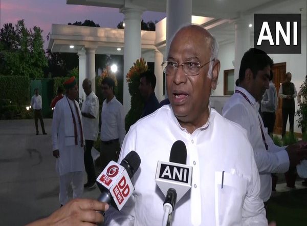 India News | Kharge Calls Alva Better Candidate Than Dhankhar for Vice Presidential Polls