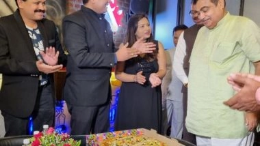 Business News | Minister Nitin Gadkari Inaugurates Chicago Pizza Franchise Lounge in Nagpur
