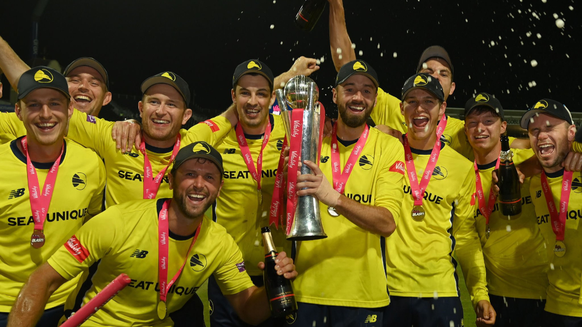 T20 Blast 2022 Final Last Ball Drama Hampshire Hawks Win Vitality Blast Title by One Run After Controversy Ensues (Watch Video) 🏏 LatestLY