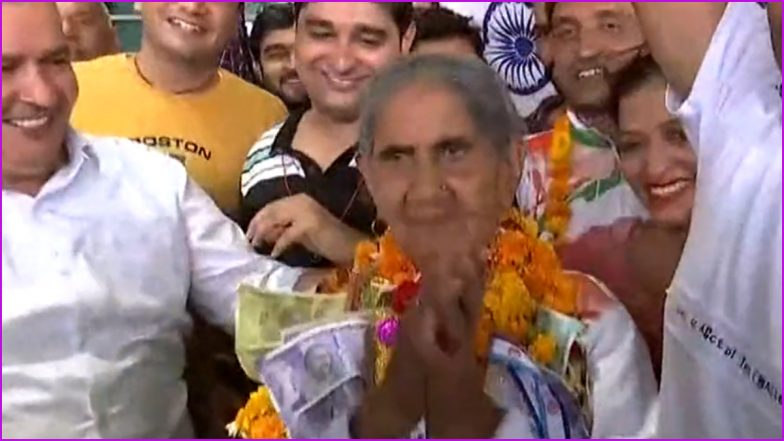 Bhagwani Devi Dagar, 94, Celebrates Her Feat of Winning One Gold and Two Bronze Medals at 2022 World Masters Athletics Championships (Watch Video)