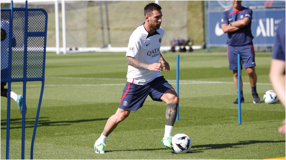 Messi back in training with PSG